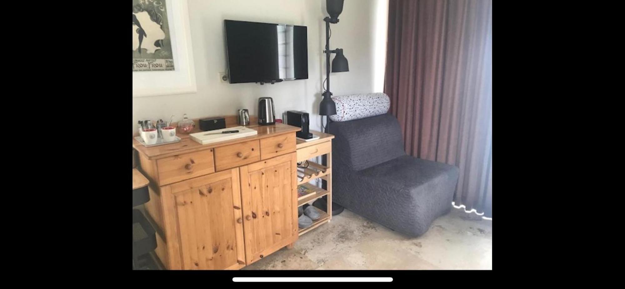 B&B Maison Saint Tropez Eindhoven Værelse billede